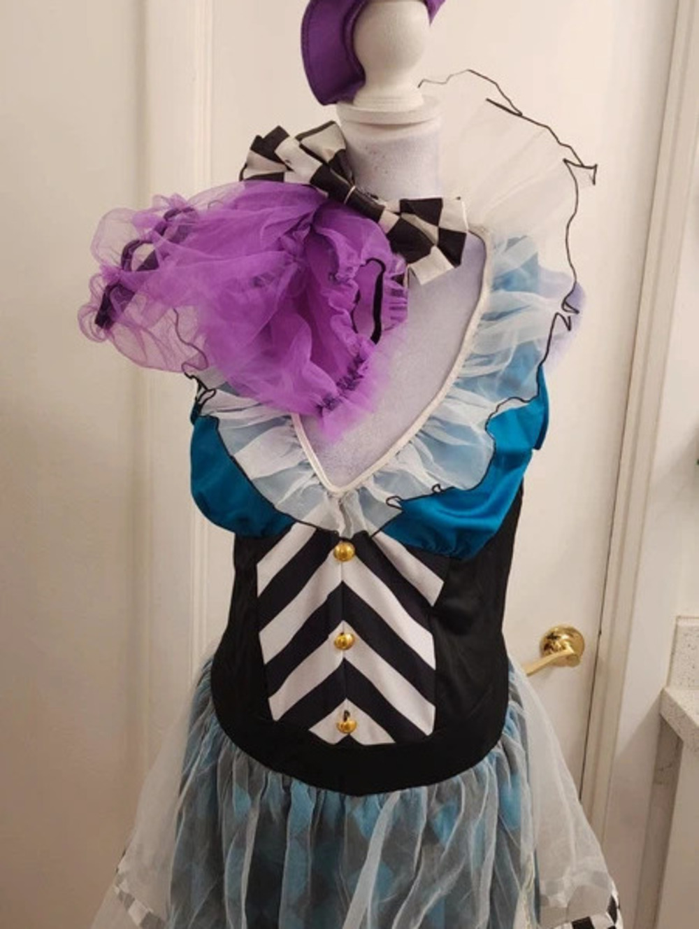 ADULT XL Costume mad tea party checkerboard dress with mini hat & tulle trim - Picture 7 of 10